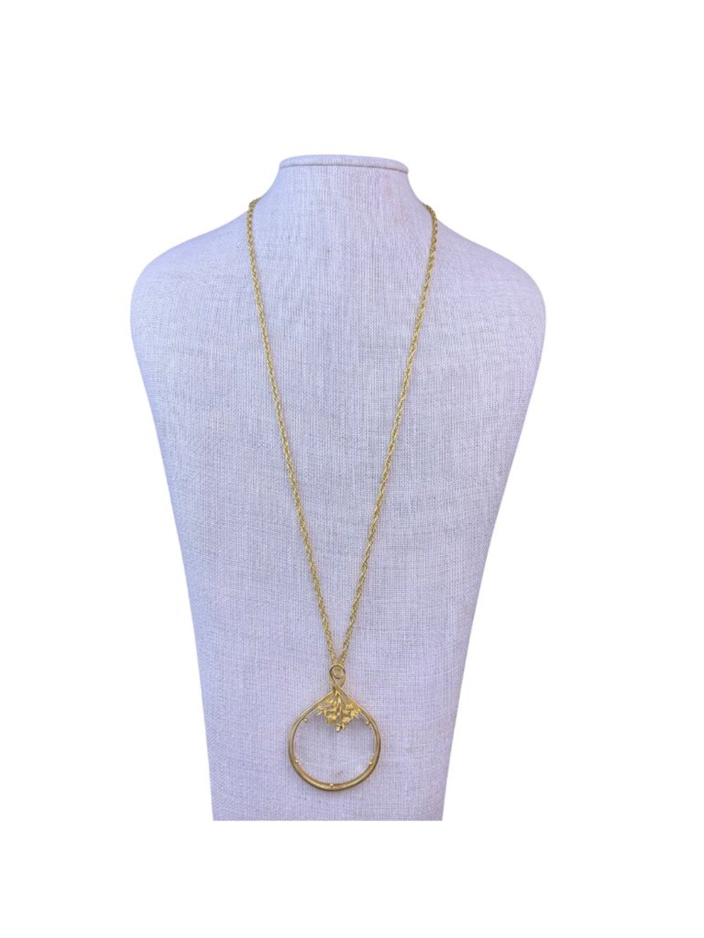 Womens Gold Tone Necklace Magnifying Glass Pendant With Rose Embellishments